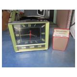 robertshaw clock w/date & transistor radio