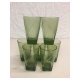 SET OF 7 VINTAGE GREEN GLASSES SET OF 7 VINTAGE GREEN GLASSES