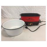 VINTAGE WEST BEND "SLO COOKER" ROASTING PAN & POT