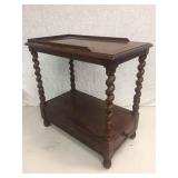 HENREDON FOUR CENTURIES BARLEY TWIST SIDE TABLE