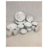 CHINA SET "INNOCENCE" BY AMERICAN ENTERPRISES CHINA SET "INNOCENCE" BY AMERICAN ENTERPRISES