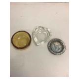 VINTAGE CAMEL ASHTRAY, AMBER & HEART ASHTRAYS VINTAGE CAMEL ASHTRAY, AMBER & HEART ASHTRAYS