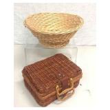 PAIR OF BASKETS PAIR OF BASKETS