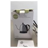 Bonavita electric kettle