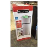 Magic chef 4.5 cuft 2 door refrigerator