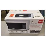 RCA .7 cuft microwave