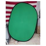GREEN SCREEN
