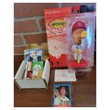 Mark Mcgwire Bobble Head And Trading Cards Bobbin