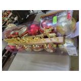 18 GIANT ORNAMENTS & STOCKING HANGER