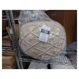 Casaplatino Round Knit Poof, 20x20x14"