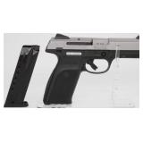 Ruger SR40 .40 S&W Semi-Automatic Pistol w/ Magazi