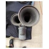Sparton Chimes 6 Volt Motorized Automobile Horn by