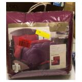 3-Piece Double/Queen Size Comforter Set