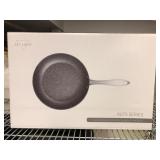 11" non stick frying pan