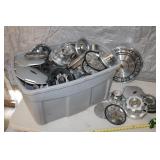 Huge tote of Hubcaps