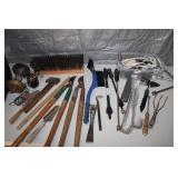 Outdoor Yard Garage Lot