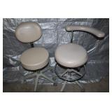 2 Dental Chairs / Stools
