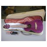 Hola Ukulele purple with case and strap