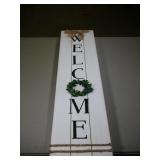 wooden welcome plaque with wreath 31x8