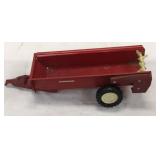 ERTL International Manure Spreader