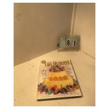 Cake decorating book