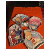 4 assorted cake pans