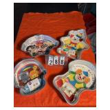 4 assorted cake baking pans