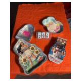 4 assorted cake baking pans