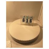 12 ct  16" white scalloped cake boards