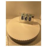 12 ct 16" scalloped cake boards