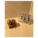 Piggy bride and groom