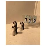 3 small wedding couples