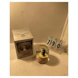 Wilton musical bride and groom snow globe