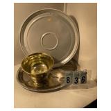 3 assorted serving pieces