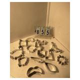 Bakers dozen assorted cookie cutters