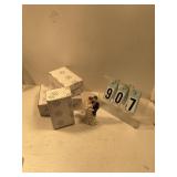 5 mini bride and groom toppers