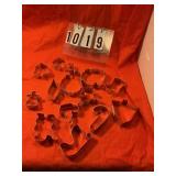 Bakers dozen assorted cookie cutters