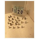 Asssorted cake decorating tips