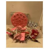 Assorted kitchen gadets