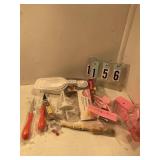 Assorted kitchen gadgets