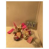 Assorted praying items