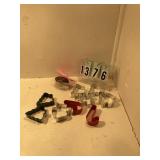 10 assorted cookie cutters