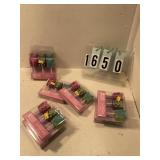 8 pkgs present candles