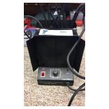 Soldering station with fume extractor