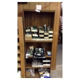 Adjustable bookshelf does not include items on