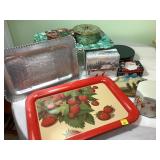 Tin and Tray Lot