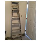 Aluminum Step Ladder