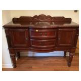 Master Design Side Board Buffet