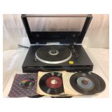 Sound Design Turntable with Assorted 45s