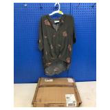 1 Box of Universal Thread Size M Womens Tops